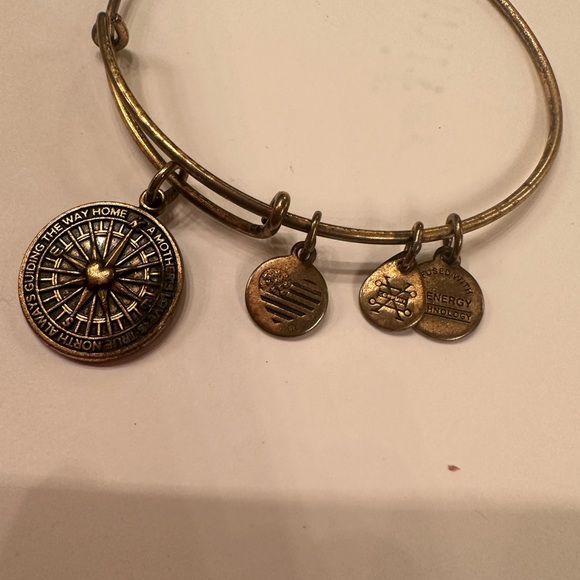 Alex and Ani True Direction Bracelet. - Picture 3 of 3